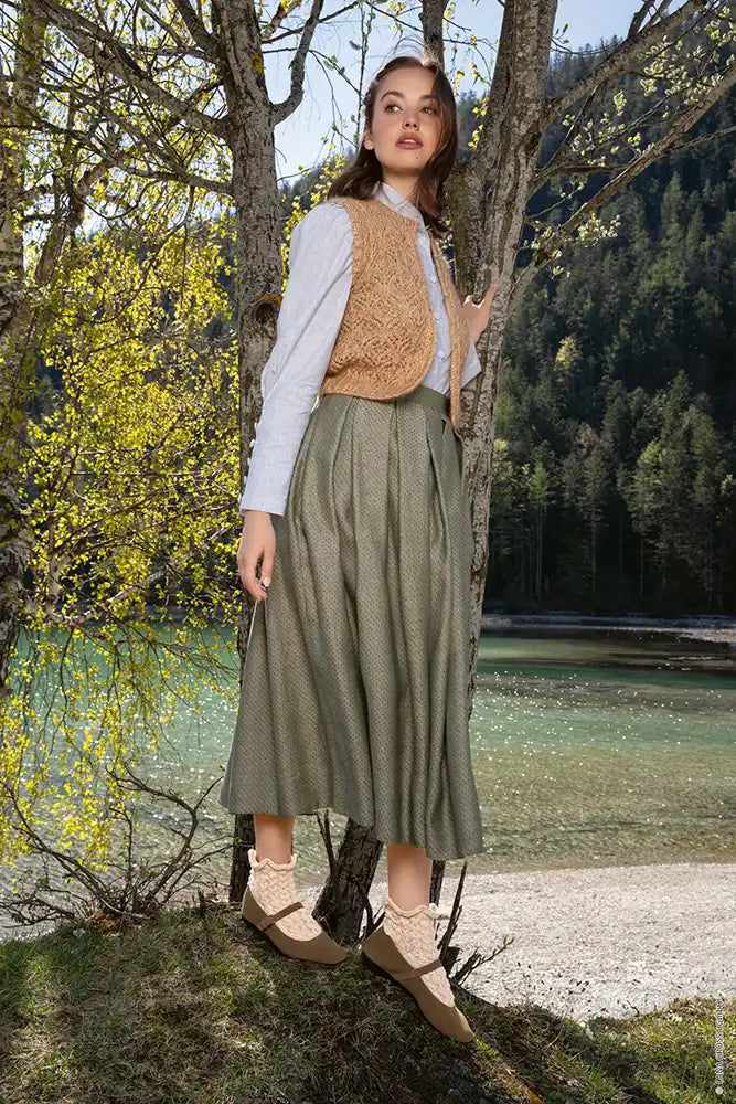 Lana Grossa | Trachten 9