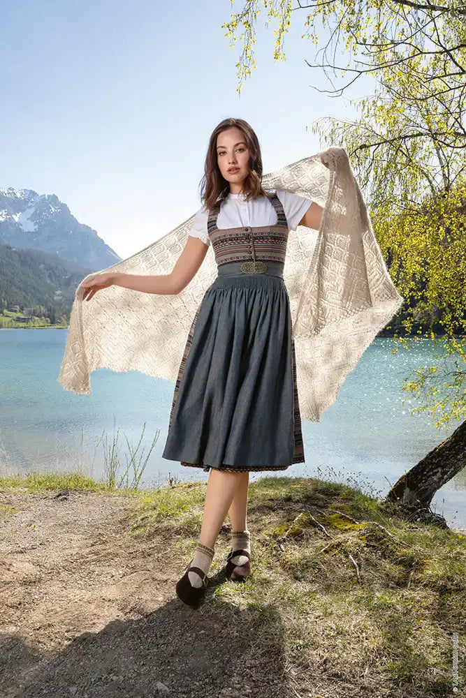 Lana Grossa | Trachten 9